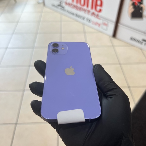 iPhone 12 64GB Unlocked (Few Colors)
